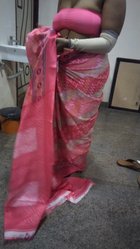 Saree Hot