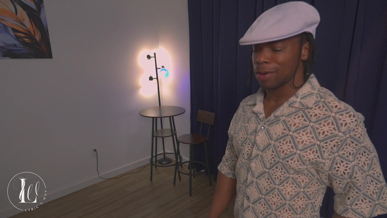 LyricsWay: Cewek penari striptis kulit hitam dientot habis-habisan sama kontol raksasa...