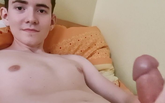 Prettyboi2000x: Szarpię się i orgazm z moją twarzą Insight! Mam nadzieję, że...