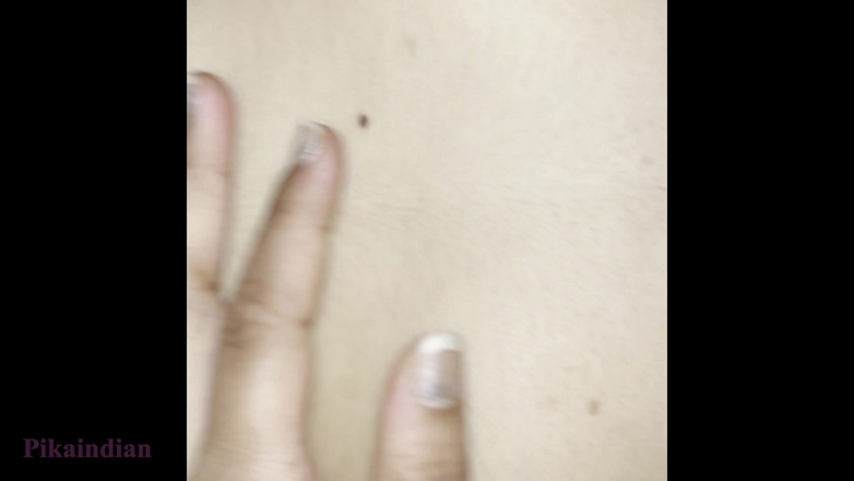 Pikaindian: Natasha si istri hot india dengan toket besar lagi asik...