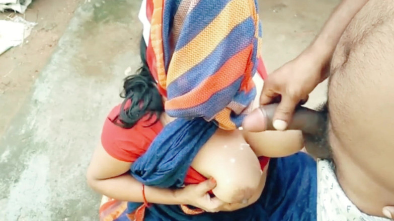 Amit yadav: Big Boobs Bhabhi Taking Spam on Her Big Boobs Milk