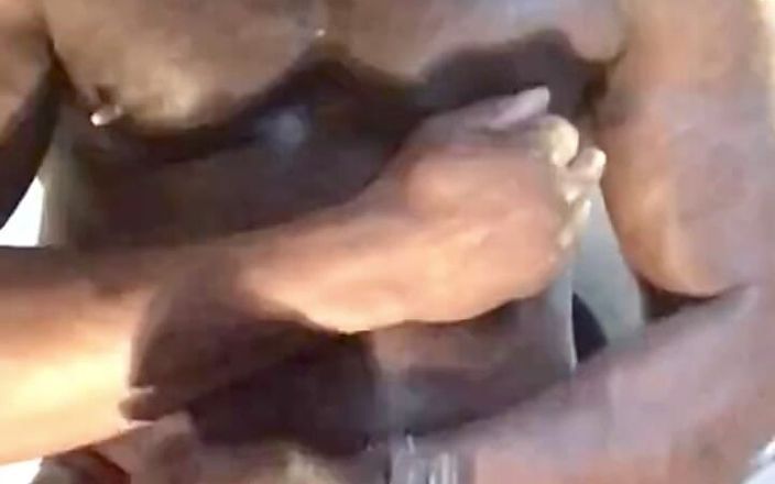 Black mature kinky muscle: Сексуальний інтенсивний великий чорний член, м'язи дрочка і сцени сперми
