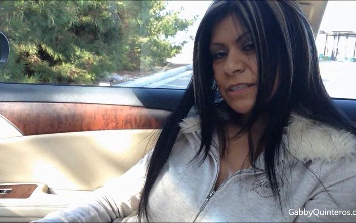 Gabby Quinteros: Gabby Quinteros parkeerplaats poesje