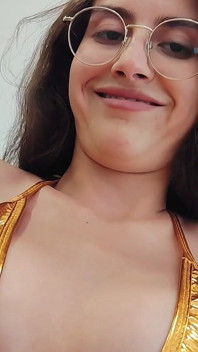 Tati shrunken îmi ia la cumpărături bikini încercând pe Haul Gold Microbikini Shanaxnow