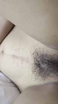 Johntronx - 完璧な巨乳のアジア人美女が私のペニスを彼女のマンコの奥深くで感じます