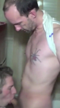 Corben fodida por papai na sauna