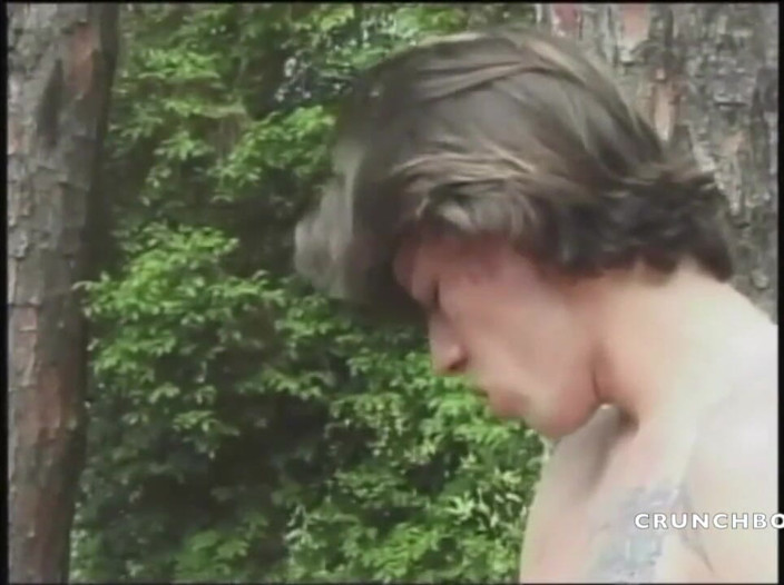 Latino Fucker: Två latino twink knullar i exhib skog