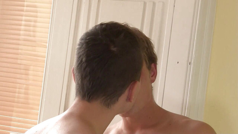 Gay X: Vera storia anale gay - (Senza preservativo)