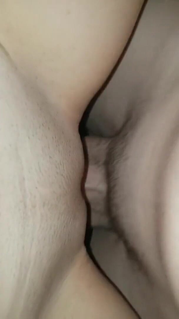 Creamy Danielle: Quicky good night missionary POV