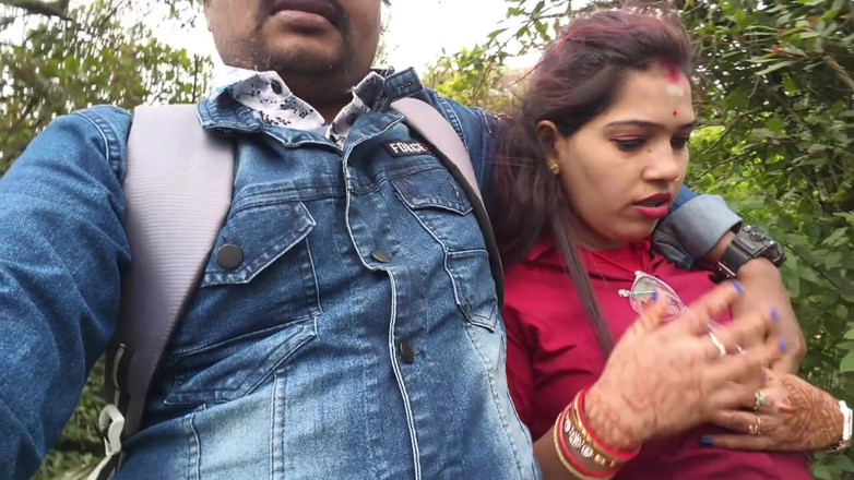 Sona bhabhi: Indian Desi Girl Kissing Scenes and Boobs Press by Her...