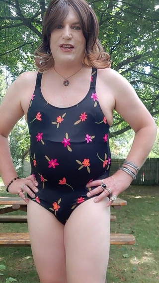 Victoria Lecherri: Bathing suit and butt plug part 2