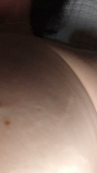 Se minha esposa está andando de calcinha, eu tenho que transar com ela. Eu não posso ajudá-lo.