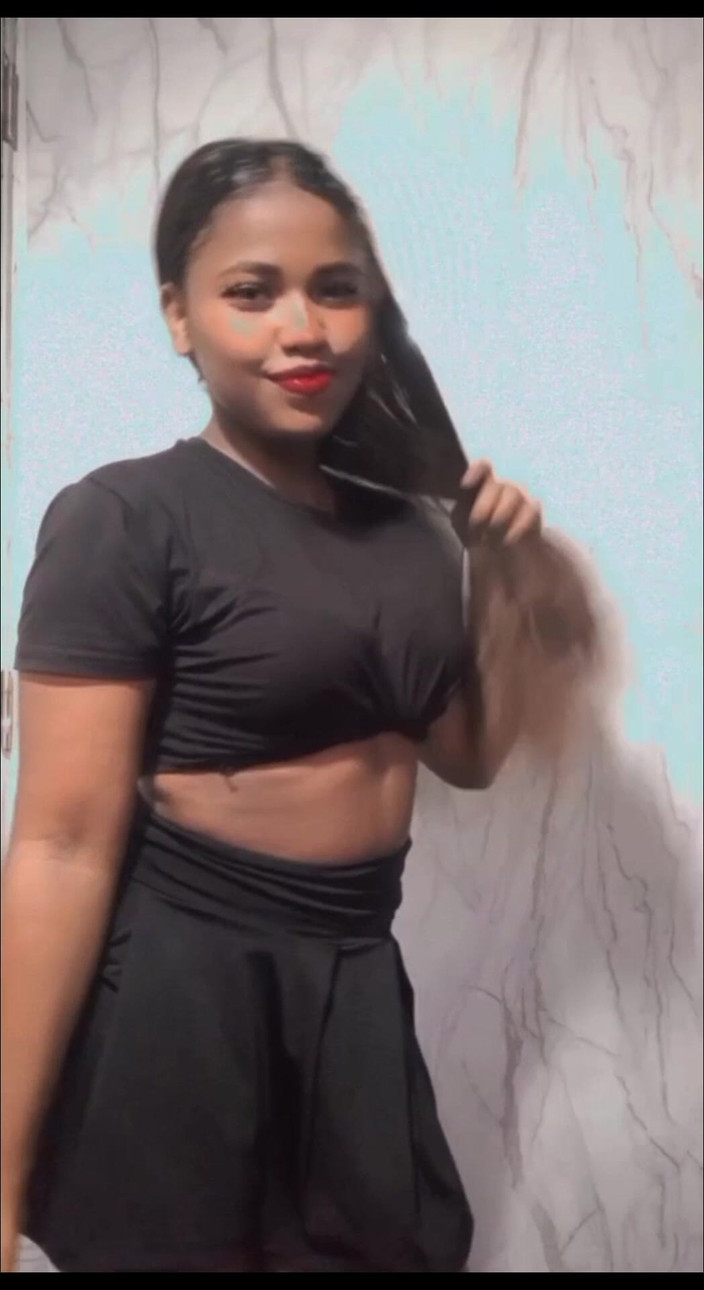 Minayi: 내 콘텐츠를 좋아한다면 왜 내 파란색으로 나를 않아서 놀라운 것들을 보게 될거야