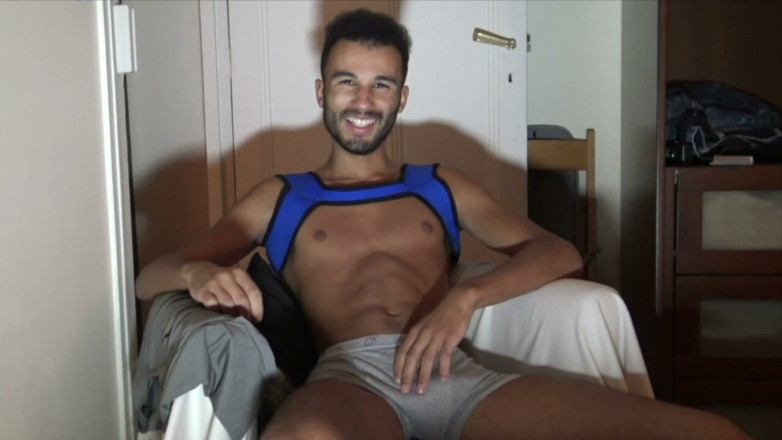 Ass Twink destroyed by older: Goditi questo incredibile porno francese Amator senza preservativo con tizi...