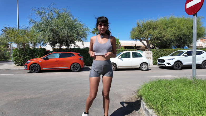 Daring Kiara: Public Outdoor Self Foot Worship Toe Licking Masturbation