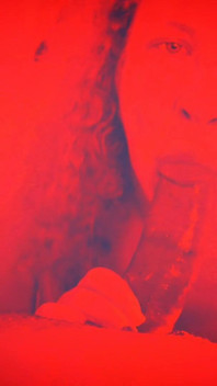 Sortuda menina Kween Bunny B - luz vermelha especial em primeiro plano boquete e foda na garganta