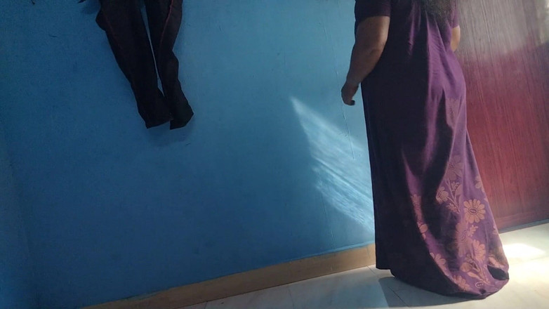 Tamil lesbian: Akka thambi hot nyepong kontol dan dientot gaya doggy habis-habisan