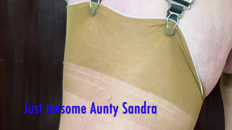 Aunty Sandra vintage girdle queen: Vgq20 산드라 아줌마 겹겹이 벗기기