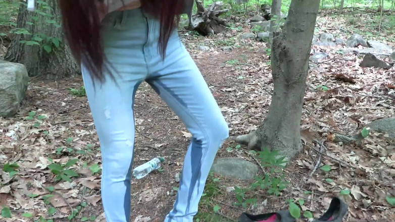 Quinn brooks: Oops Outdoor Pants Pissing