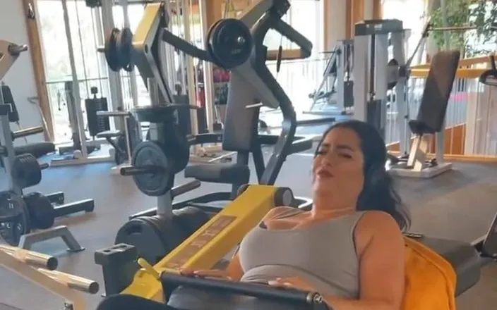 LadyAyse5: Lady Ayse gym