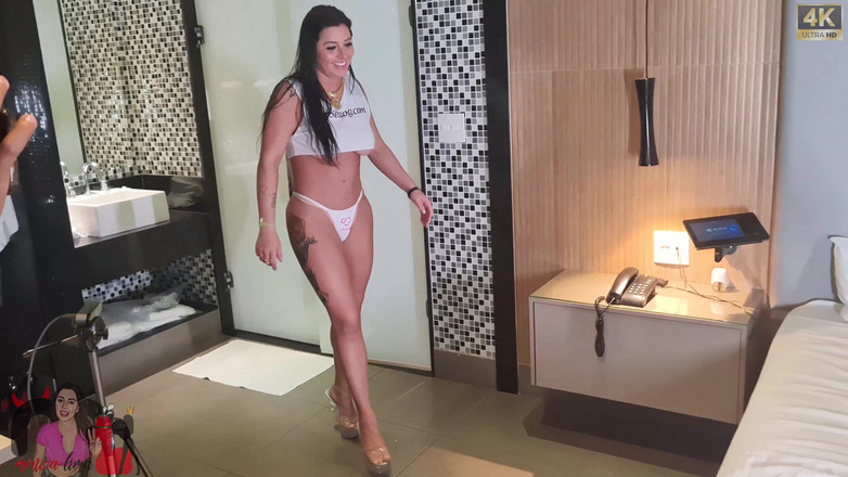 Monica Lima Ts: 바람난 남편 앞에서 자지 빨간 머리 트랜스와 섹스하는 음란한 결혼한 갈색 머리