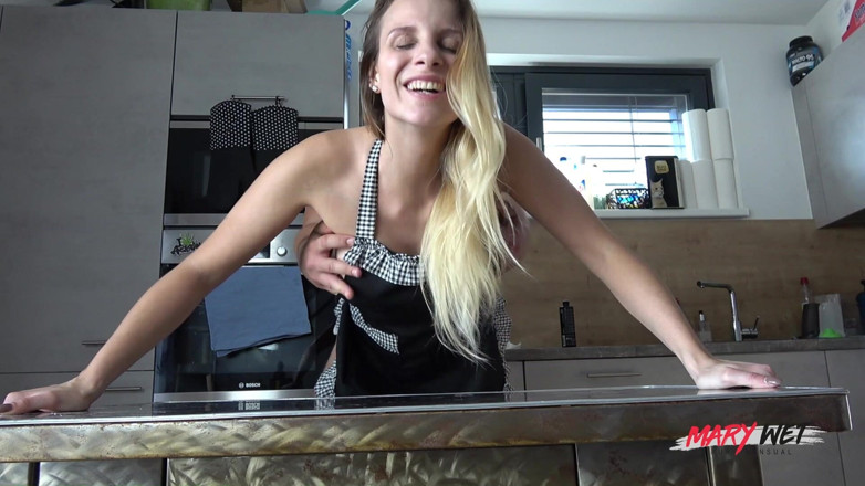 Mary Wet: The Perfect Housewife Fucked &amp; Squirted!