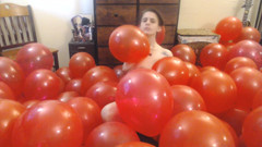 Abby Anna: Grande fagotto di palloncini rossi nudo