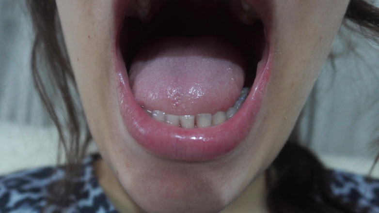 AmayaMori: Meine indische stiefschwester zeigt mir ihre zunge und zähne in...