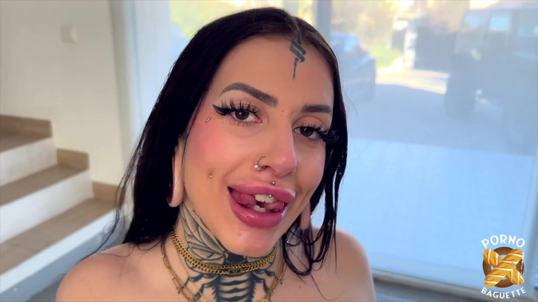 Porno Baguette: Laeticia, a Strong Personality Within a Beautiful Body!