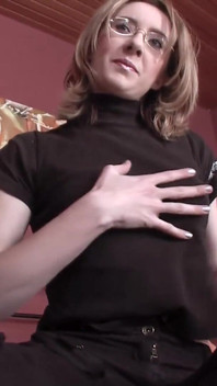 Kikki extrémně chlupatá chce být pornohvězdou