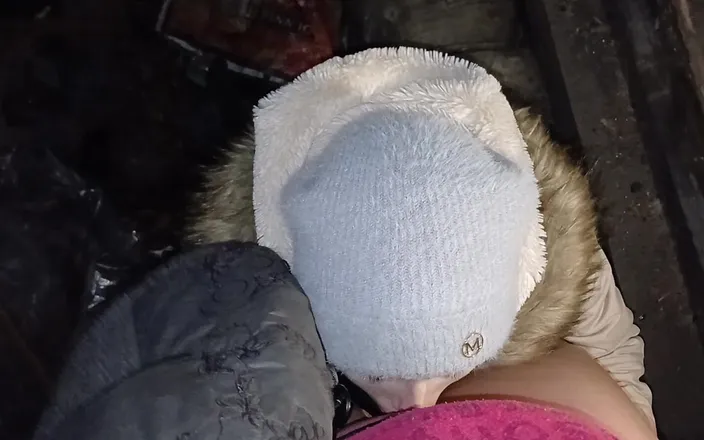 Lesbian-candys: My Neighbor Gives Me Cunnilingus in the Hut so That...
