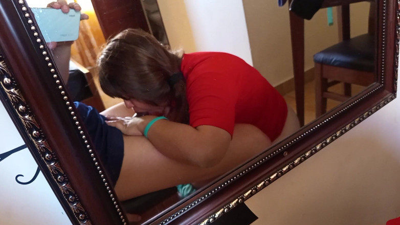 Moo DBOXXX: 내 자지를 빨기로 동의한 페이스북에서 만난 싱글맘, 몇 년 전에 자지를 빨지 않았다고 말하다