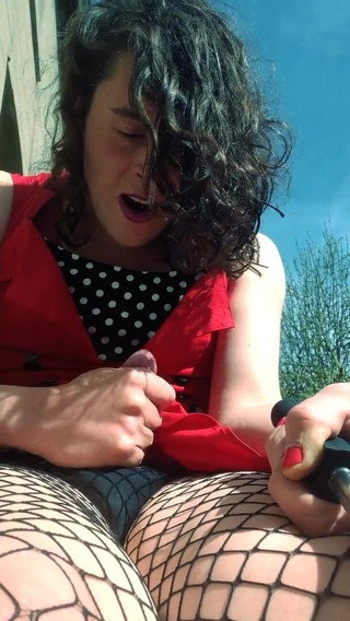 Sara B: Divertimento all'aperto da sola