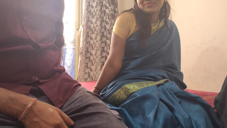 Mumbai Ashu: Velha namorada me chamou para sua casa e me fodeu