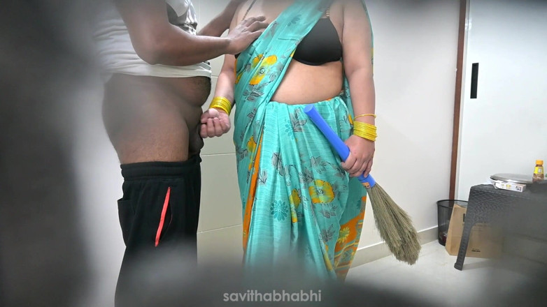 savithabhabhi: Telugu Boy Having Fun with His Maid Hema