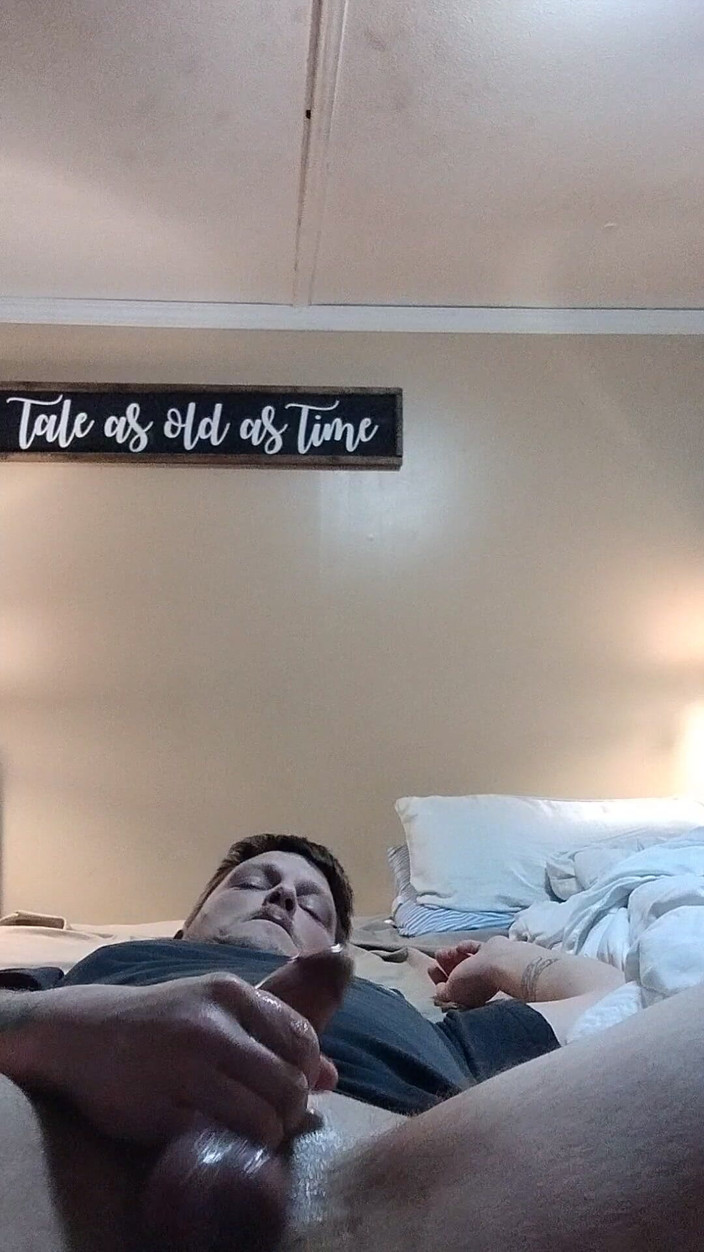 Mofarmer92: Ich denke an eine Sissy, die auf meinem schwanz reitet