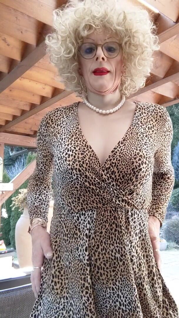 Josefine: ヒョウ屋外