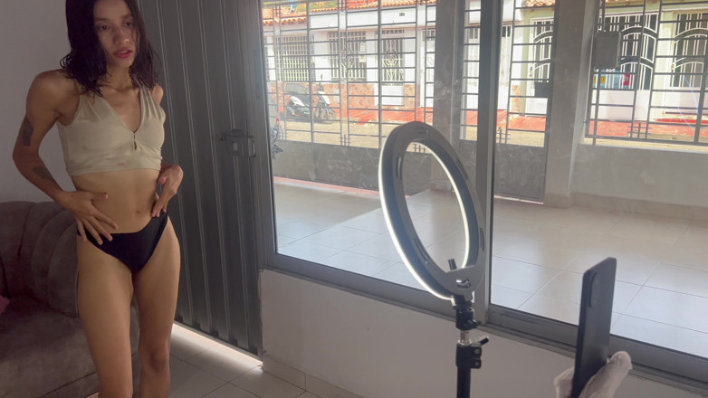 BritannySexxx: I Help My Shy Stepsister on Her Social Networks to...