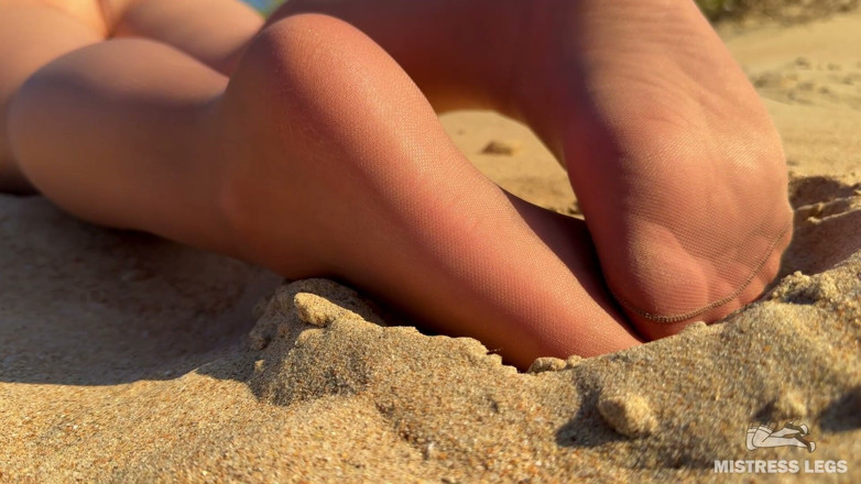 Mistress Legs: Beach Ignore: My Sandy Nylon Soles in the Sun, Lazily...
