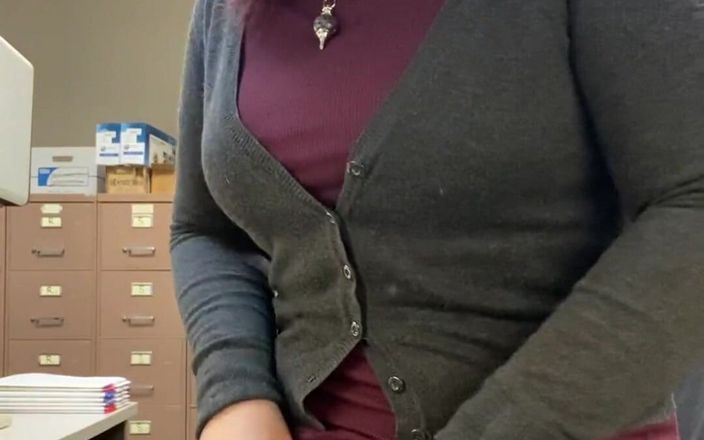 Ms Amanda: El jefe entró