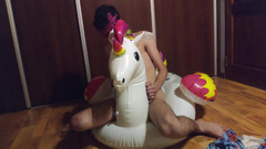 Floatie Boy: Bavíme se s mým nafukovacím jednorožcem