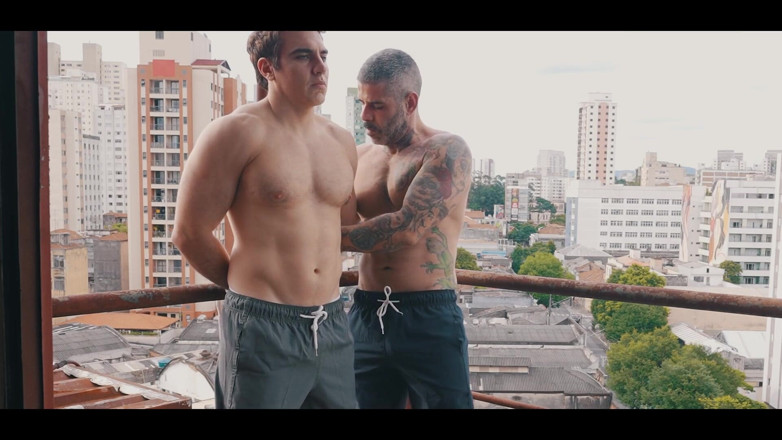 Victor Punish: Sao Paulo Brezilya'da açık havada yumruk sokma