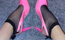 Dutch tgirl Annete: Sepatu hak tinggi pink baruku