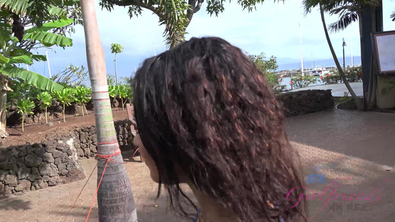 ATK Fans (Girlfriends): Vacanță virtuală în Hawaii cu Holly Hendrix partea 4