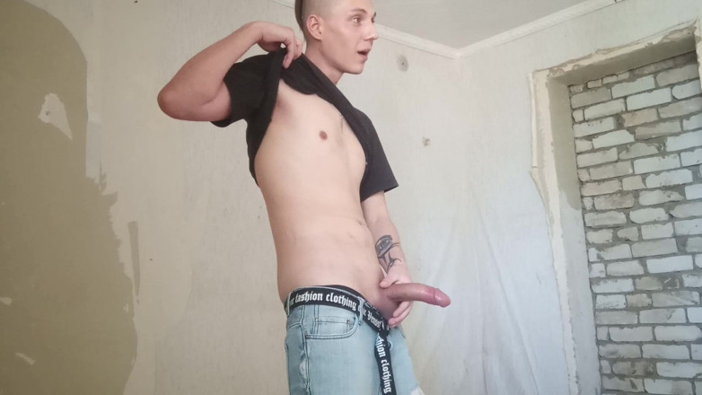 Roman Gisych: Masturbation in an abandoned hospital - Roman Gisych