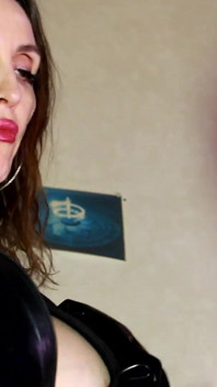 Diosa de goma Eva látex fetiche solo dominatrix bdsm milf dominatrix