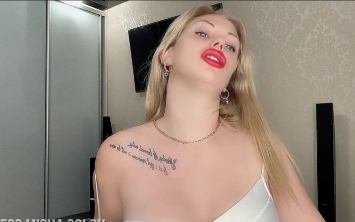 Goddess Misha Goldy: Manipulasi Keuangan Merokok! Bagian 1.