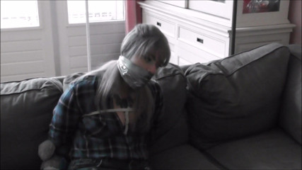 Restricting Ropes: Luna Grey - Svázaná chůva a Tape roubíky