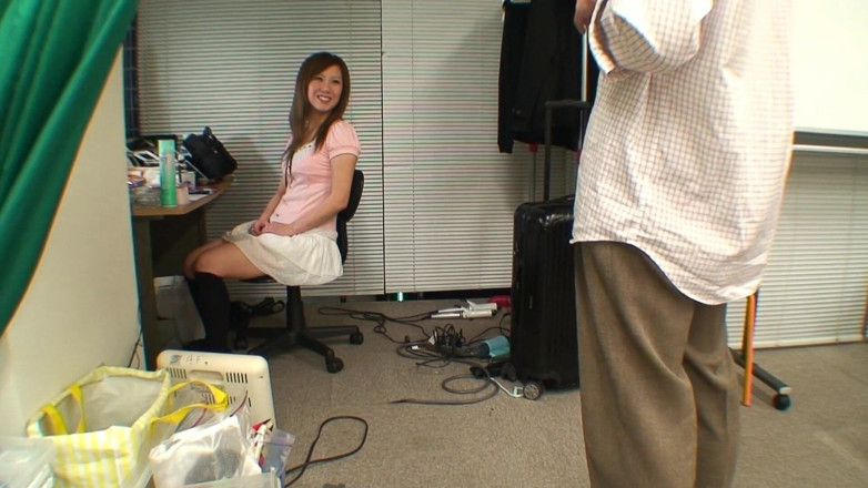 Japanese tight Pussies: Svádění mladé japonské modelky