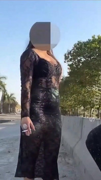 Nasytná bhabhi má sex s delevery klukem na silnici
